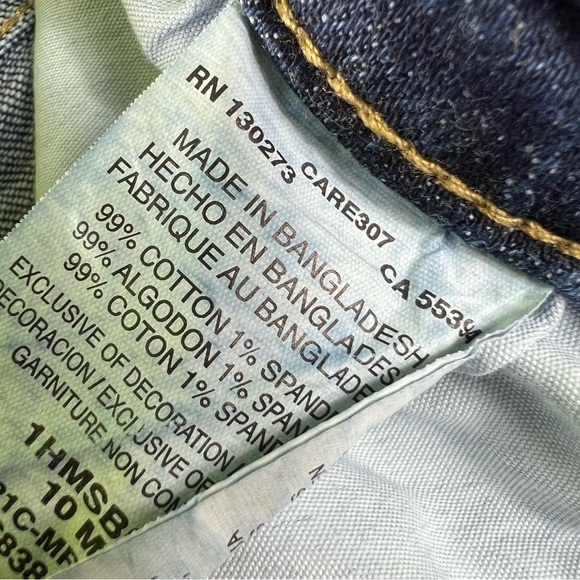 Lee relaxed fit short high rise shorts size 10 - Picture 3 of 4